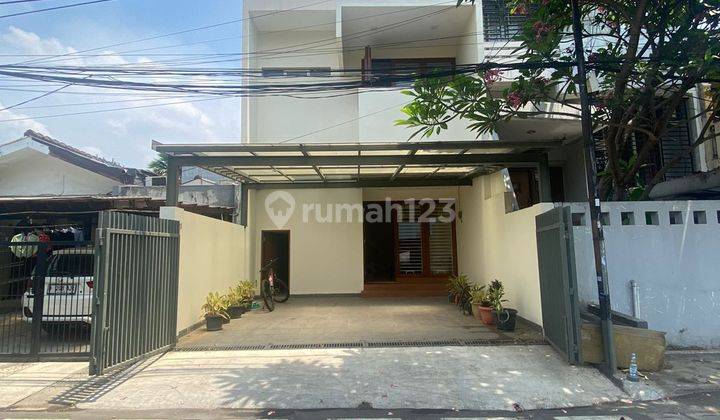 Rumah Cantik Minimalis Modern Pondok Indah Jakarta Selatan 1