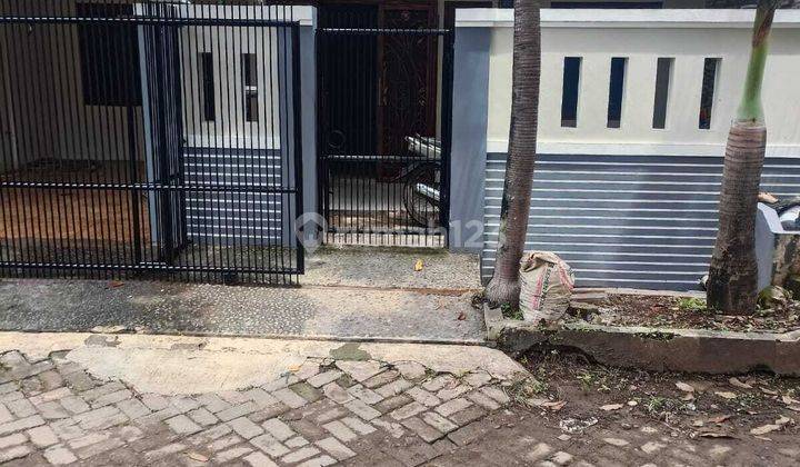 Rumah Cantik Terawat Siap Huni Strategis Area Jatiasih Bekasi 2