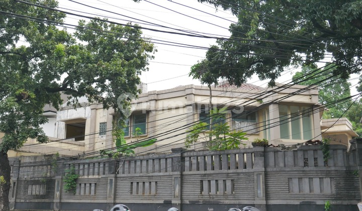 Affordable Strategic House in Kebayoran Baru Area South Jakarta