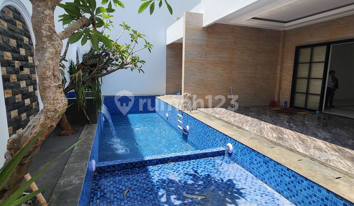 Rumah American Classic Strategis Pondok Indah Jakarta Selatan