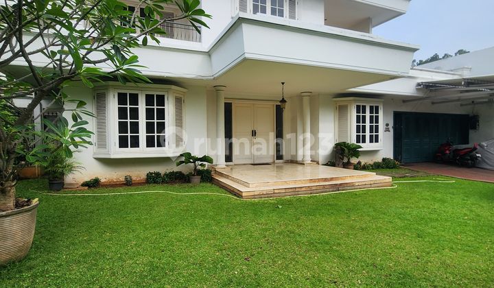 Rumah Mewah Luas Strategis Di Area Simprug Golf Jakarta Selatan