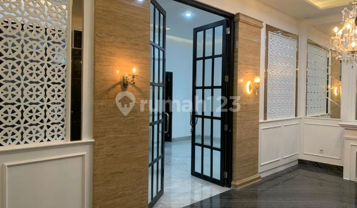 Rumah Mewah Elegan Siap Huni Strategis Area Cibubur Jakarta Timur 2