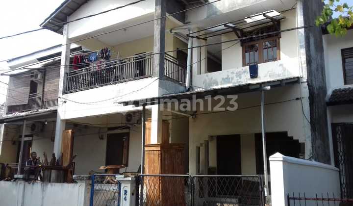 Rumah Kost Bagus Strategis Area Veteran Jakarta Selatan