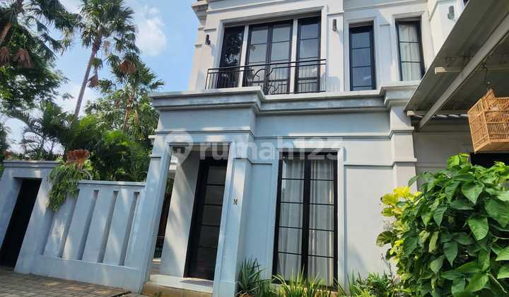 Nice Ready-to-Live Strategic House in Kemang Area, South Jakarta
