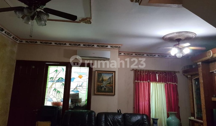 Nice House Not Flooded in Villa Danau Indah, Negotiable 2