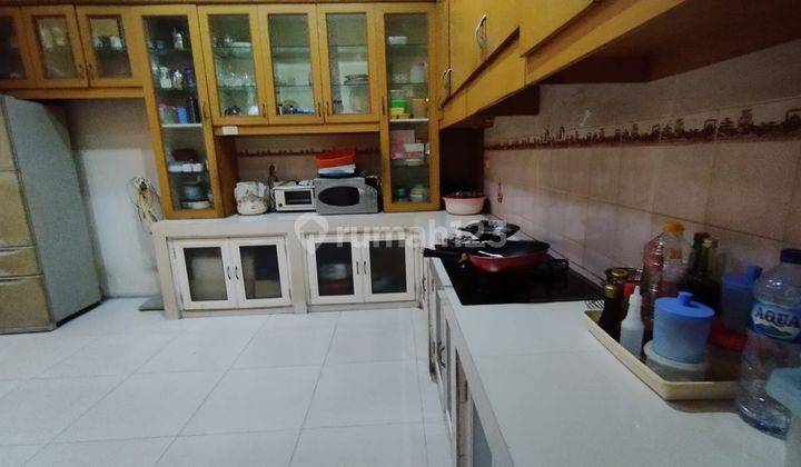 Disewakan Rumah Hoek Mewah Dan Asri di Villa Permata Gading 2