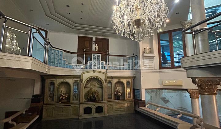 Jual Cepat, Rumah Mewah Classic Hoek di Sunter Bisma, Nego