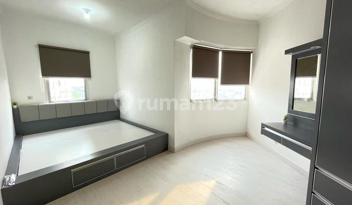 Good Deal! Dijual Unit 2Br Hoek Semi Furnish Low Floor Di Medit Gading  2