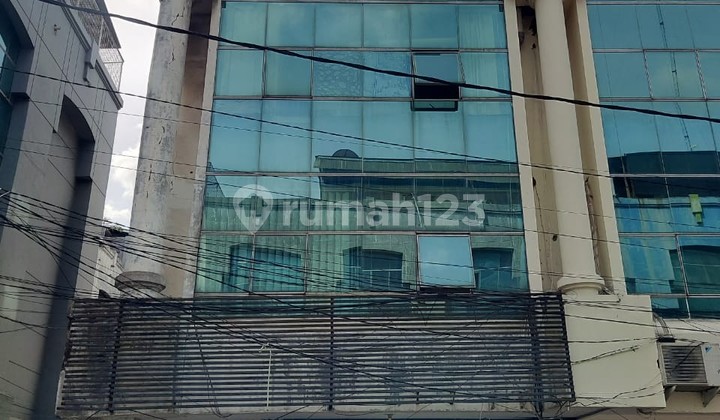 Jual Cepat, Ruko 4,5Lantai Posisi Hoek di Ruko Royal Sunter, Nego Jual Cepat, Ruko 4,5Lantai Posisi Hoek di Ruko Royal Sunter, Nego