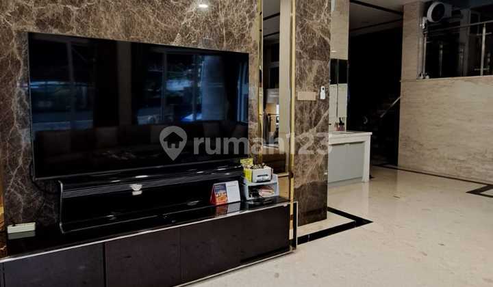 Jual Cepat, Rumah Mewah Semi Furnish Posisi Hoek Di Sunter Paradise, Nego 2
