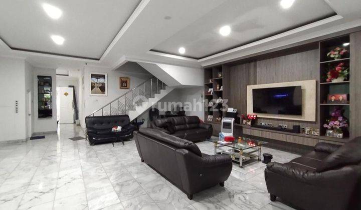 Jual Cepat Rumah Mewah Bagus Jalan 2 Mobil di Sunter Bisma 2