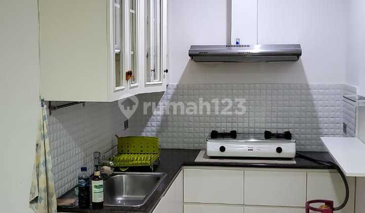 Jual Cepat, Rumah Rapih 2Lt Siap Huni Posisi Hoek Di STS, Nego Jual Cepat, Rumah Rapih 2Lt Siap Huni Posisi Hoek Di STS, Nego