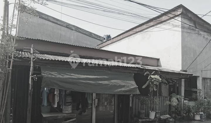 Jual Cepat, Rumah Tua Hoek Harga Dibawah NJOP Di Sunter Agung