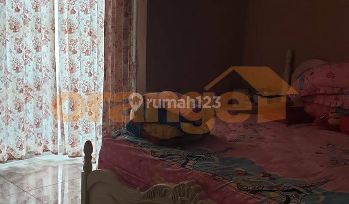 Rumah 2 Lantai Bagus Semi Furnished SHM di Cibubur, Jakarta Timur 2