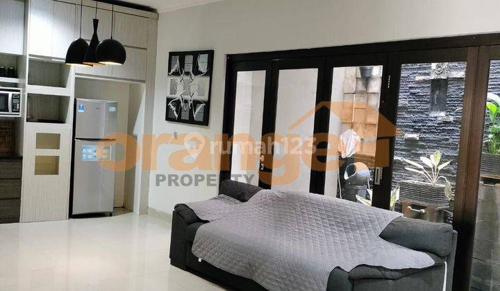 Rumah 2 Lantai Bagus Furnished SHM di Cibubur, Jakarta Timur 2