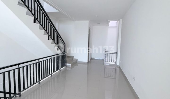 Dijual Cepat Ruko Osaka 3 Lantai - Luas 4,5 X 15 Dijual Cepat Ruko Osaka 3 Lantai - Luas 4,5 X 15