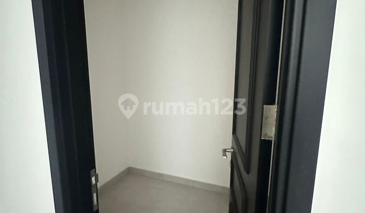 Disewakan Rumah di PIK 2 Lokasi Bagus - 2 Lantai 1