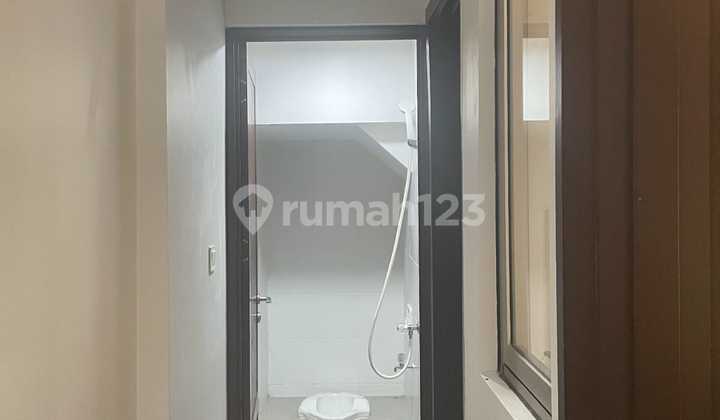 Dijual Murah Rumah Tahap 1 di Pik 2 Semi Furnish - 2 Lantai 2