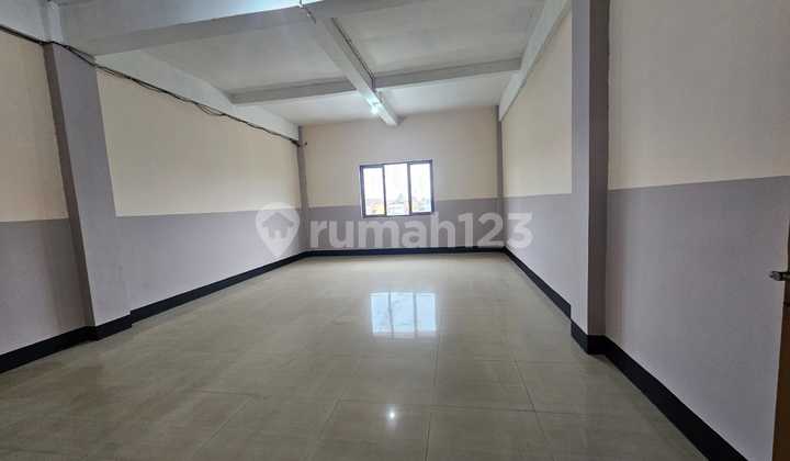 ARCADIA WAREHOUSE DAAN MOGOT