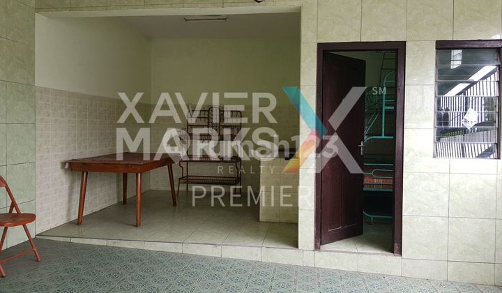 For Sale 2 ******** House Strategic Location 2