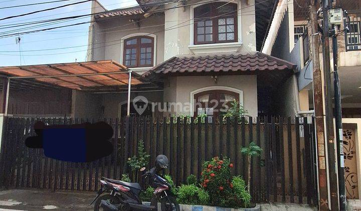 Dijual.rumah.2.lantai.tengah.kota.malang Siap Huni 1