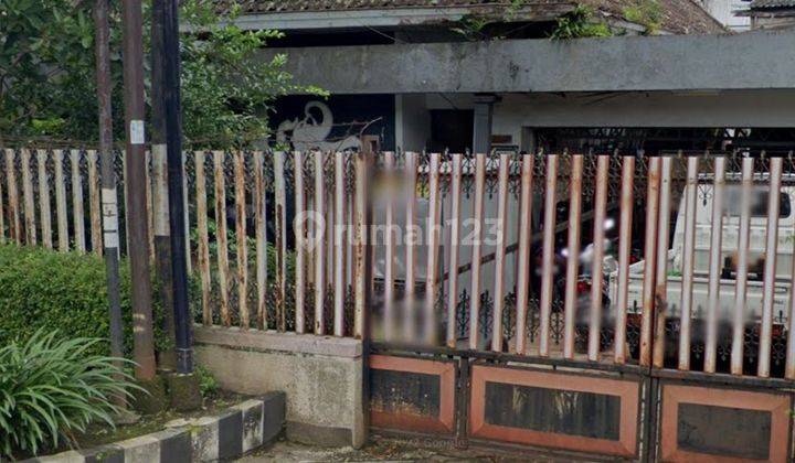 DIJUAL RUMAH KUNO BELANDA DI MALANG HANYA HITUNG TANAH 1 .5 LANTAI 1