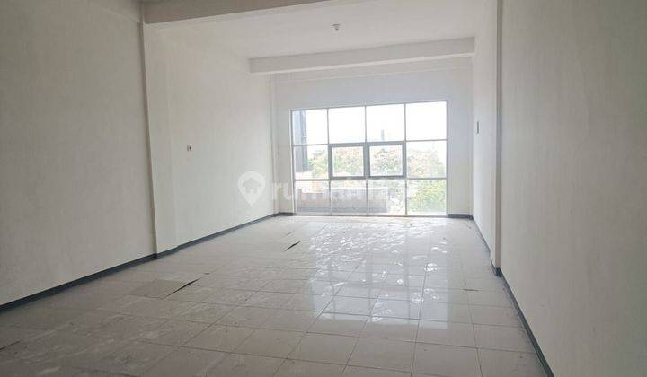 *Dijual Ruko Raya Sawojajar Mas Malang di nol jalan*
LT : 54 m2 ( 4.5 x 12)
LB : 140 m2
KM:  3
Lantai: 3
SHGB

Harga 1.6M nego

- nol jalan Raya
- dkt Superindo,hoband,BCA,komplek ruko
-area parkir luas

 2