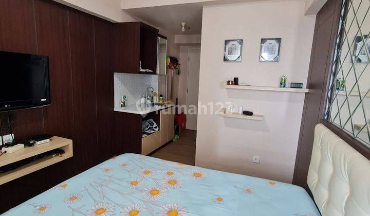 Disewakan Apartemen Tanglin Pakuwon Studio Furnish Siap Huni View Pool  2