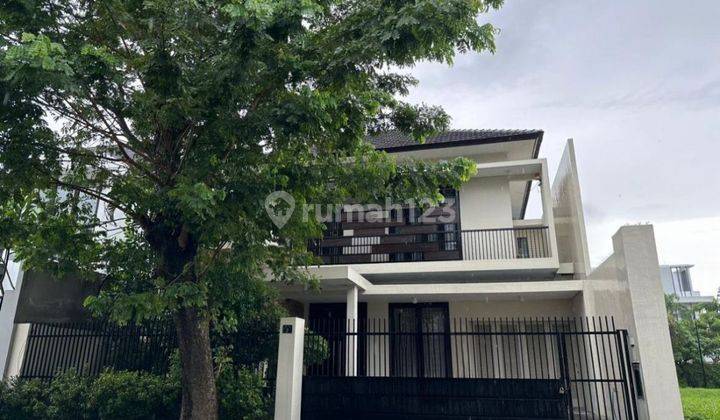 Disewakan Rumah 2 Lantai Siap Huni di Dian Istana Park Avenue, Surabaya Barat  1