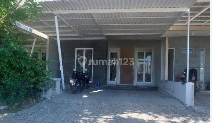  Disewakan Rumah 2 Lantai Siap Huni di Royal Residence, Surabaya Barat 1