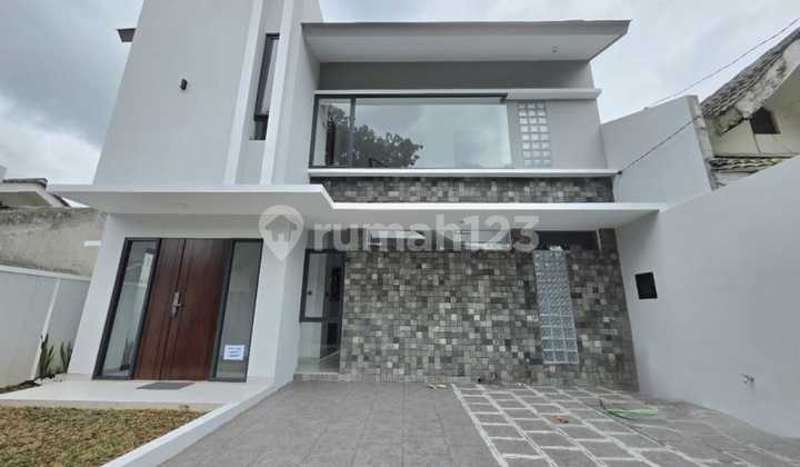 Rumah Brand New Design Minimalis Modern di Kencana Loka Bsd City ! Rumah Brand New Design Minimalis Modern di Kencana Loka Bsd City !