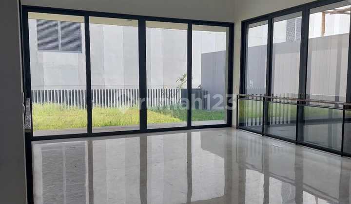 Rumah Mewah 3 Lantai Plus Private Lift di Nava Park Bsd City ! Rumah Mewah 3 Lantai Plus Private Lift di Nava Park Bsd City !