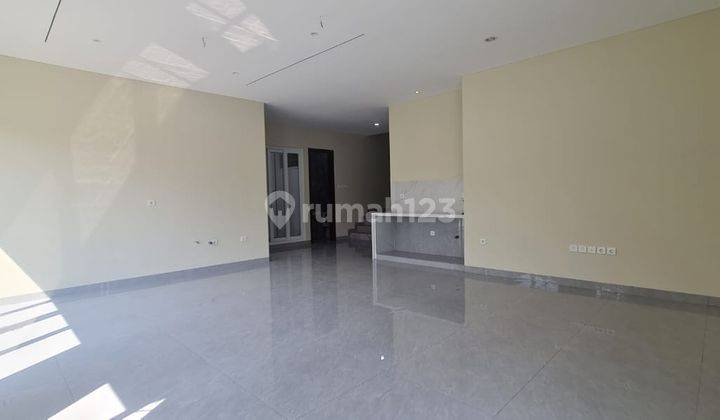 Dijual Rumah Baru Bangunan Mandiri di Illustria Eminent Bsd City 2