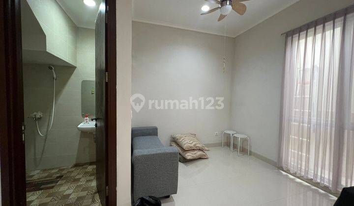 Jual Rumah 2 Lantai Baru Renov di Icon Cosmo BSD City 2