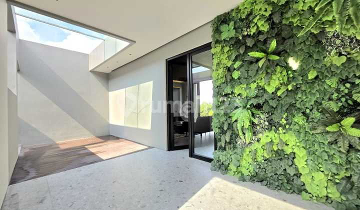 For Sale Brand New Semi Furnished House in Alam Sutera! 2