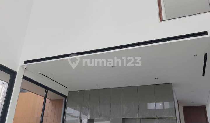 3-Storey Luxury House Plus Private Lift in Nava Park, BSD City! 2