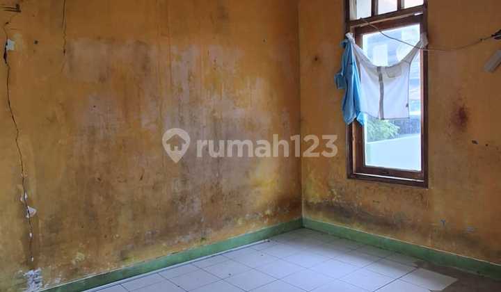 For Quick Sale: House in Griya Parahita near Hiera BSD City! 2