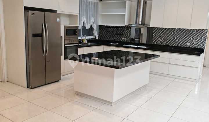 Dijual Rumah Hook Semi Furnished di Foresta Bsd City ! 2