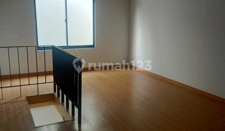 Dijual Cepat Rumah Bagus Plus Attic Room di Greenwich BSD City ! Dijual Cepat Rumah Bagus Plus Attic Room di Greenwich BSD City !
