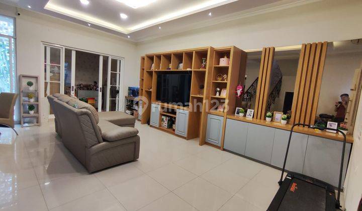 Dijual Rumah Cantik Furnish di Cluster Trimezia Gading Serpong 1