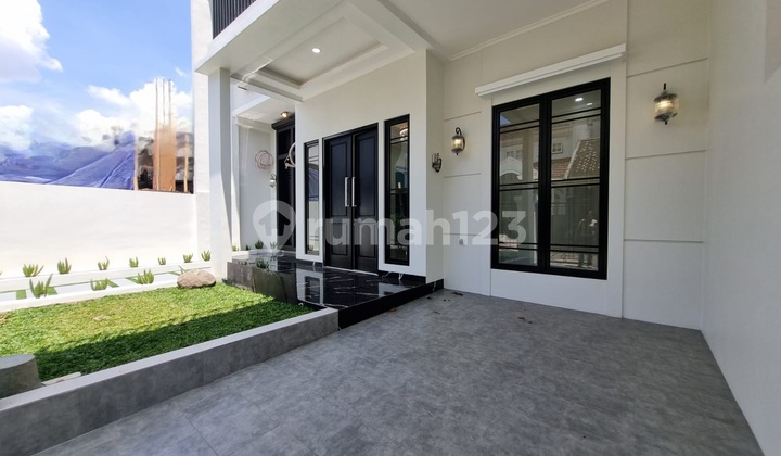 For Sale Brand New Beautiful House in Taman Chrysant BSD City!