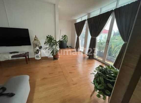 For Sale 2-Story Semi-Furnished House in Modernland Tangerang! 2