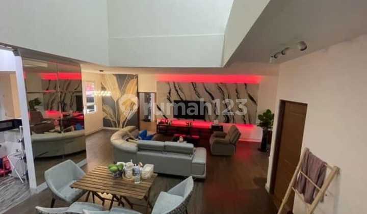 Dijual Rumah Semi Furnish 2 Lantai di Modernland Tangerang !