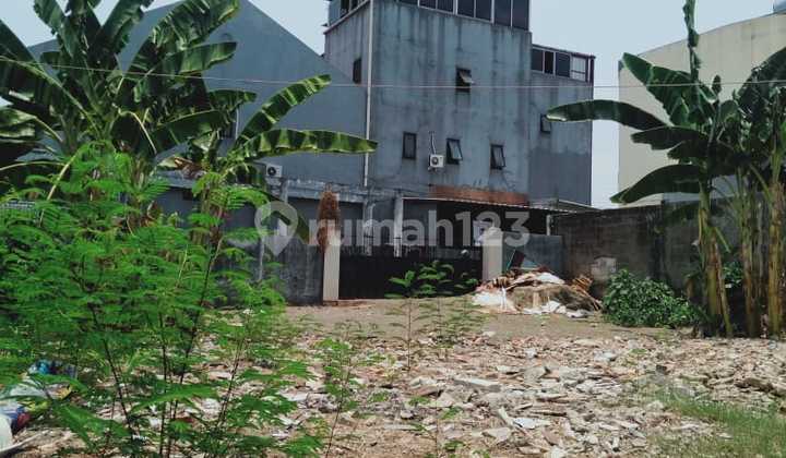 For Sale Hook Plot in BSD Sector 1.1