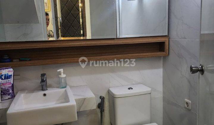 Rumah Cantik 3 Lantai di Australia Green Lake City Full Renovasi 2