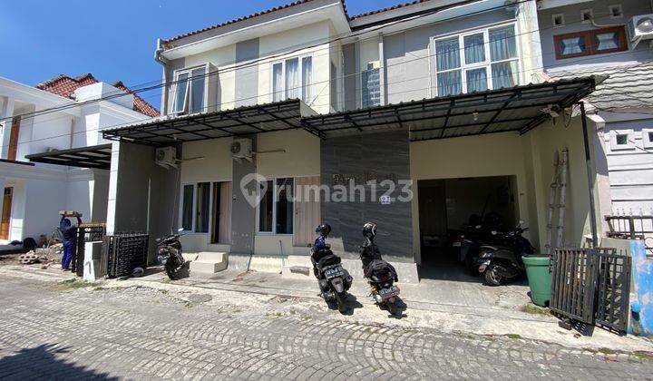 Rumah Kost 13 kamar 2 lantai HGB Full Furnished di Condong Catur, Sleman dikelilingi 5 Kampus,, Tinggal Jalan dan siap pakai!! 1