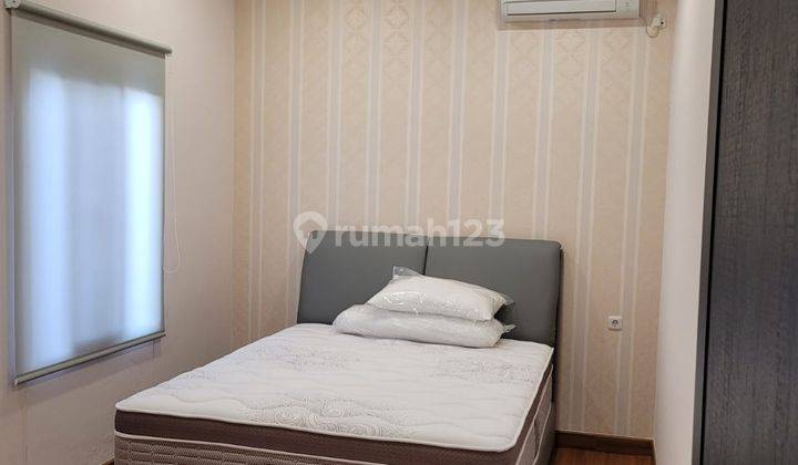 Rumah Cantik Fully Furnished Siap Huni Di Gading serpong 8