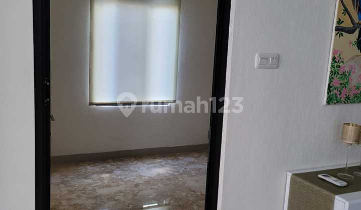 Rumah Cantik Fully Furnished Siap Huni Di Gading serpong 12