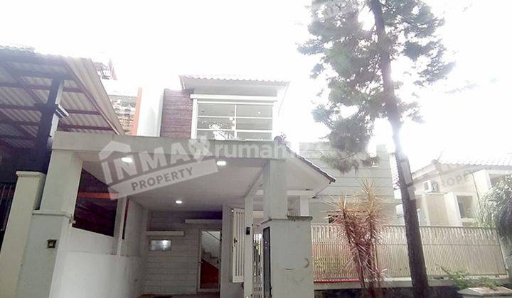 Rumah 2 Lantai Bagus Semi Furnished SHM di Villa Puncak Tidar, Malang 1