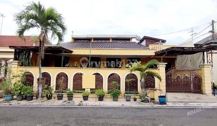 Rumah 2 Lantai Semifurnished SHM Di Danau Ranau Raya Malang  1